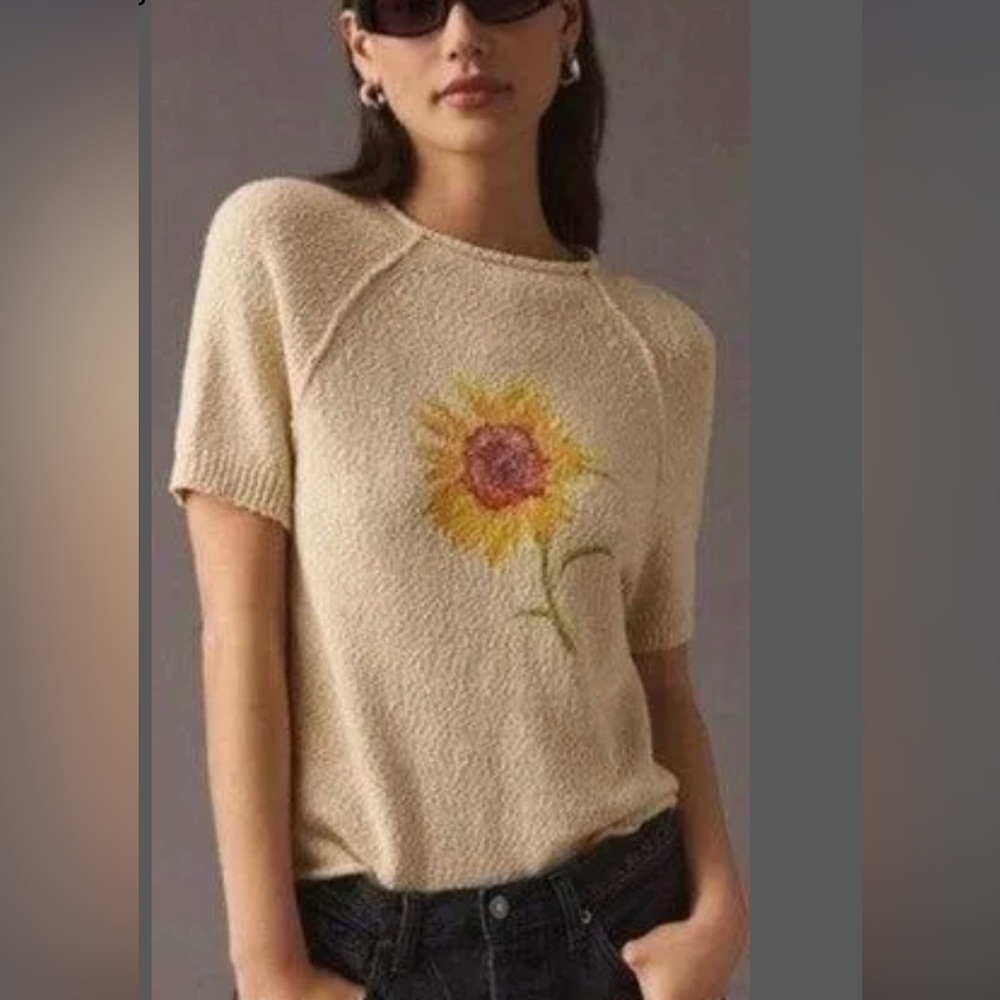 ANTHROPOLOGIE PILCRO Short Sleeve Sunflower Graphic Sweater Medium